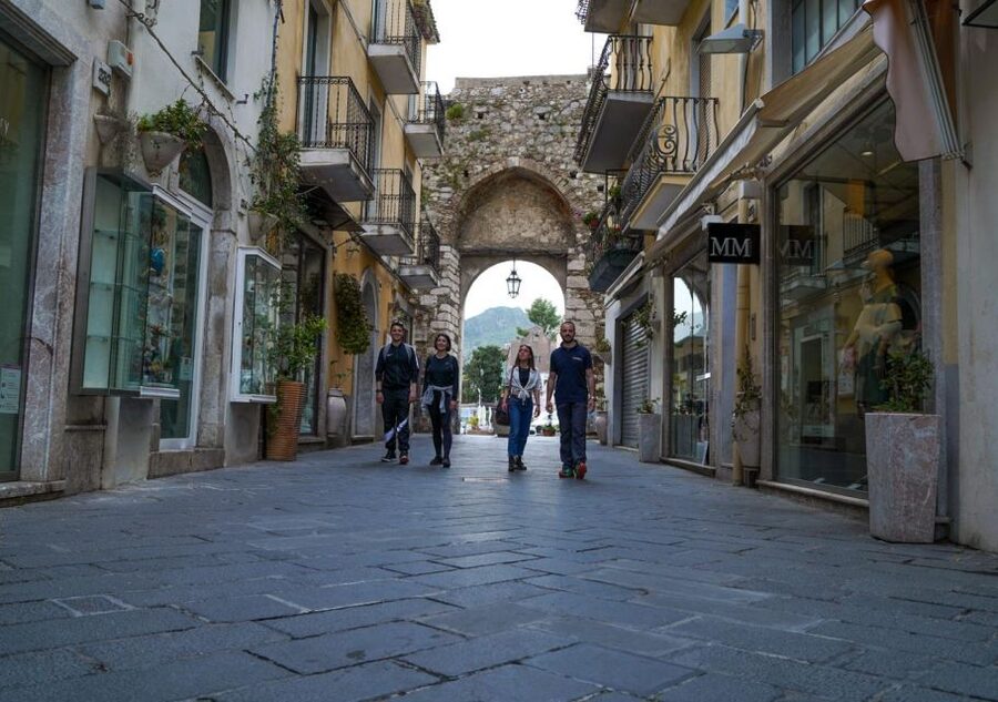 From Catania: Full-Day The Godfather Tour - Taormina: a not-guided Corso Umberto stroll with key monuments