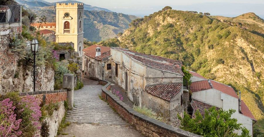 From Catania: Guided Godfather Tour with Taormina Visit - Why Savoca and Forza d’Agrò feel like the movie’s real set