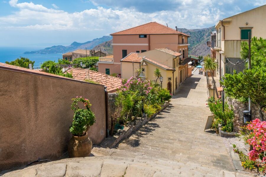 From Catania: Guided Godfather Tour with Taormina Visit - Should you book this tour?