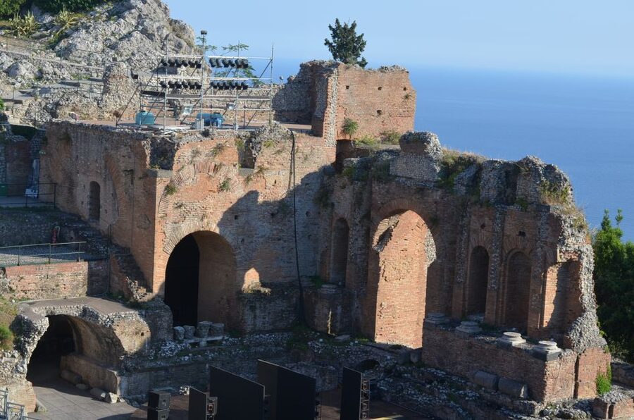 From Catania: Guided Tour of Mount Etna and Taormina - Should you book this Mount Etna and Taormina day trip?
