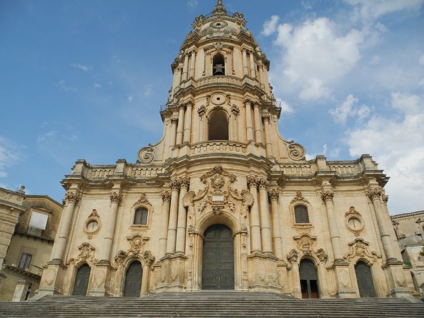 From Catania: Inspector Montalbano Day Tour with Audio Guide - Duomo Square in Catania: where to find the van and start on time