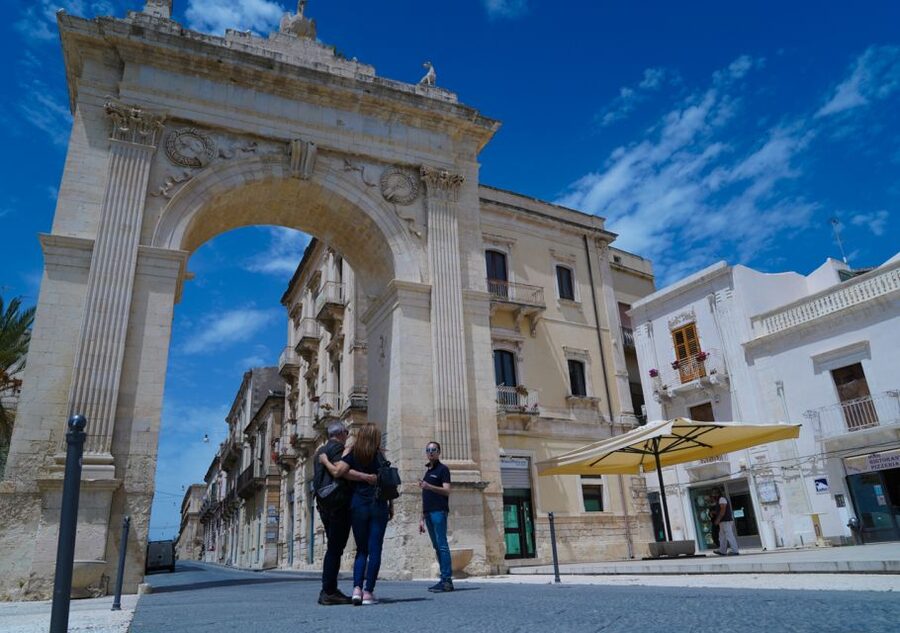 From Catania: Neapolis of Syracuse, Ortygia, and Noto Tour - Who this suits best, and who may want a different plan