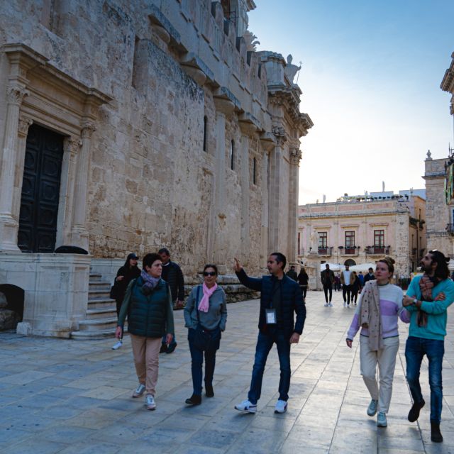 From Catania: Neapolis of Syracuse, Ortygia, and Noto Tour - On your own in the park: how to make self-guided time feel like your own plan