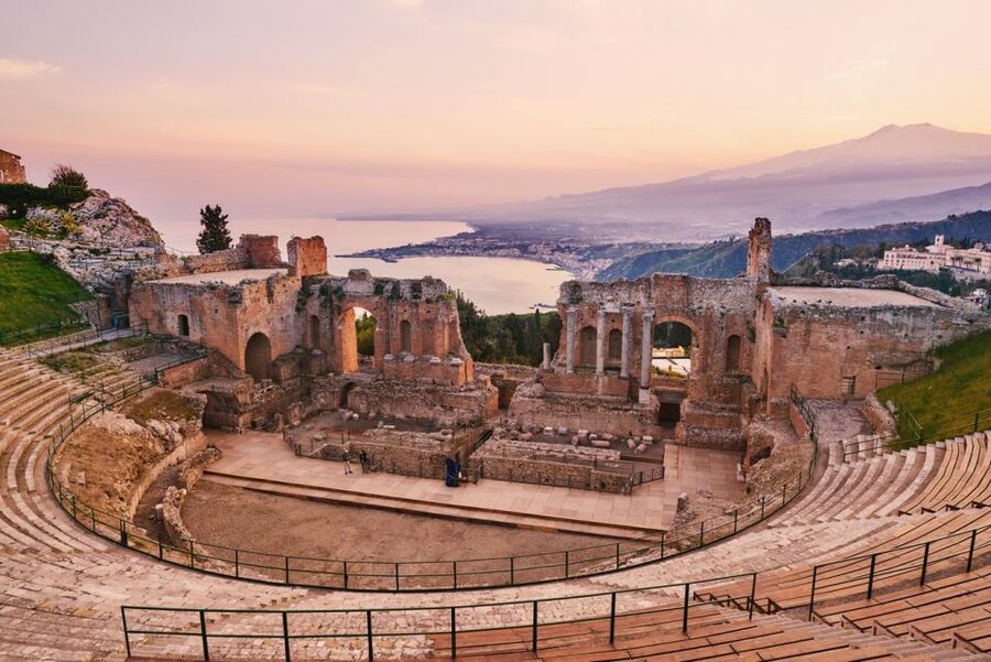 From Catania: Taormina, Isola Bella, and Castelmola Day Trip - What to pack for this rain-or-shine day