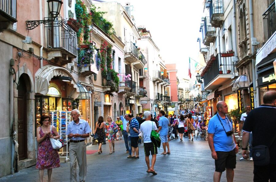 From Catania: Taormina, Isola Bella, and Castelmola Day Trip - Who this day trip fits best (and who should think twice)