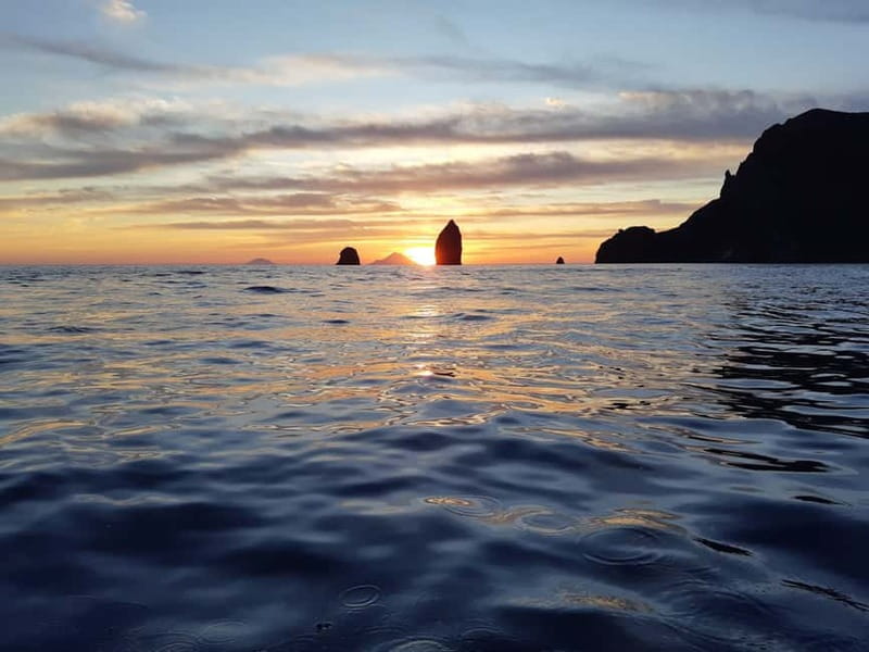 From Lipari: Boat Tour to Salina with Stops - From Lipari to Salina: what this 7-hour sea day really delivers