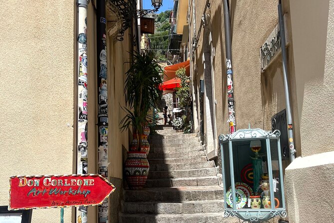 From Messina round trip transfer to Taormina with 4 hours stop - The end-of-day photo stop: a little structure without taking over