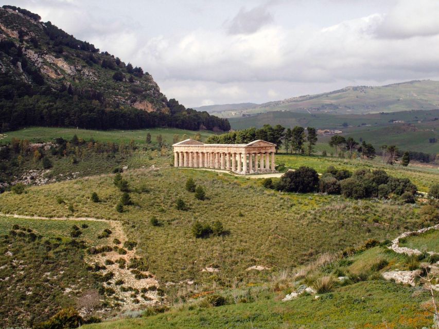 From Palermo: Segesta Archaeological Park Transfer - Meeting at Piazza Verdi 59 and What the Ride Feels Like