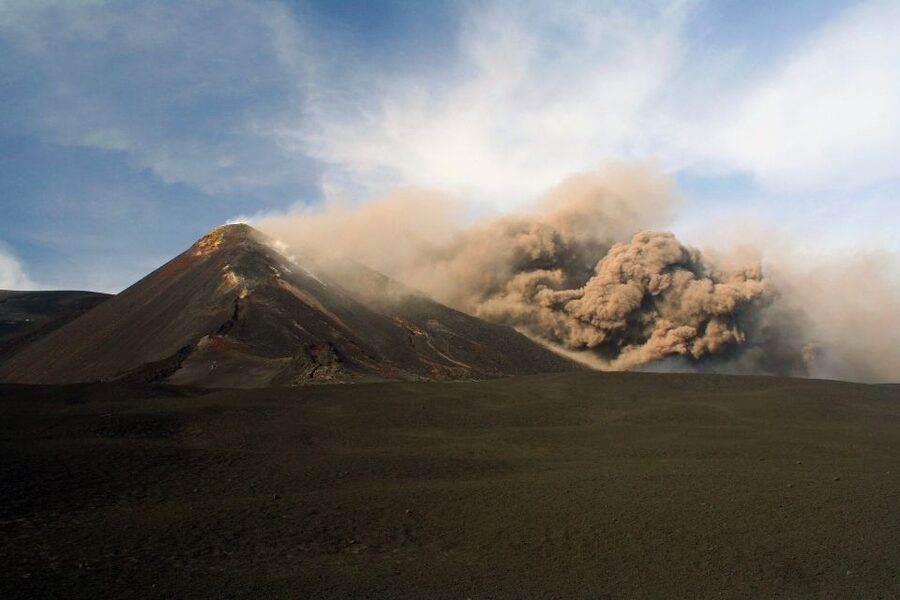 From Syracuse: Mount Etna Volcano Morning Trekking Tour - Key Things You’ll Notice on This Etna Morning Trek