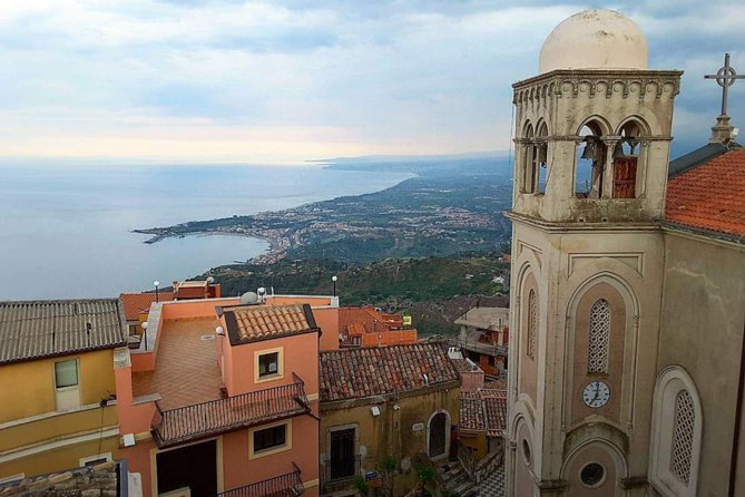 From Syracuse: Private Taormina and Castelmola tour with lunch - Castelmola in the mountains: medieval lanes and Bar Turrisi almond wine