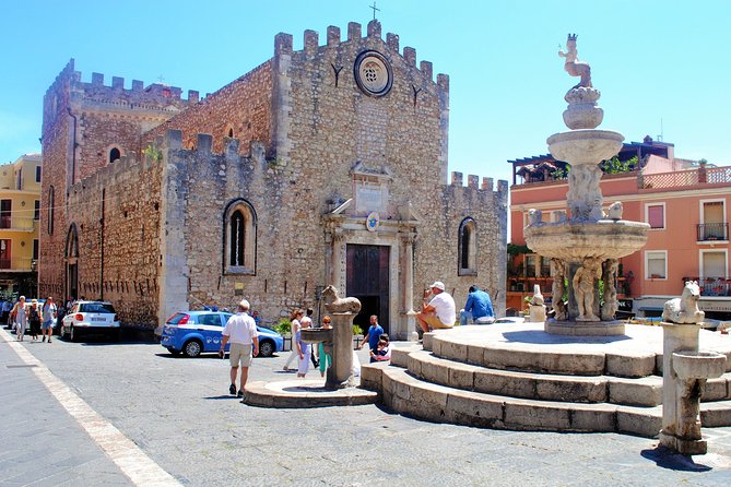 From Syracuse: Private Taormina and Castelmola tour with lunch - Who should book this tour (and who might skip Castelmola stairs)