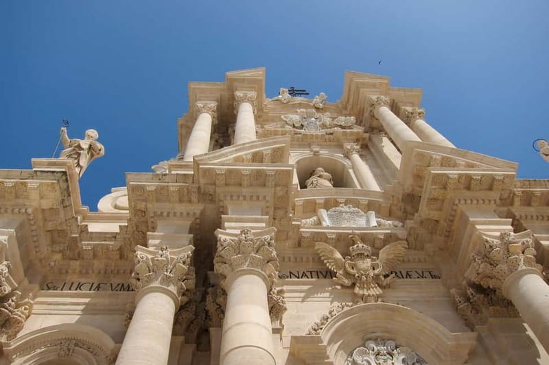 From Taormina: Guided Tour of Syracuse and Ortygia Island - How to handle the heat and the walking in Syracuse