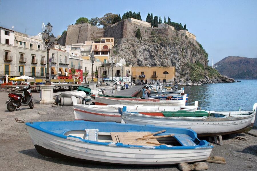 From Taormina: Lipari and Vulcano Mini Cruise Aeolian Tour - How This Taormina to Lipari & Vulcano Mini Cruise Works