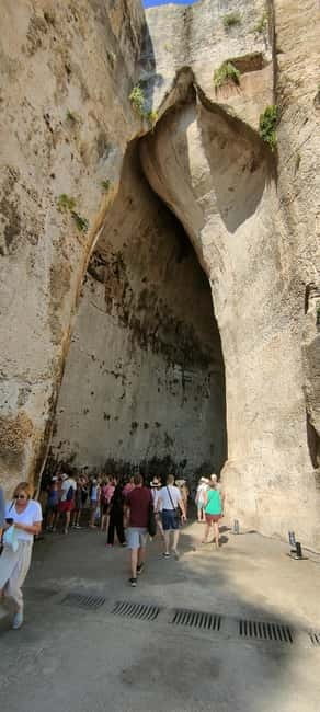 From Taormina: Syracuse and Noto Guided Day Trip by Bus - Key things that make this trip work