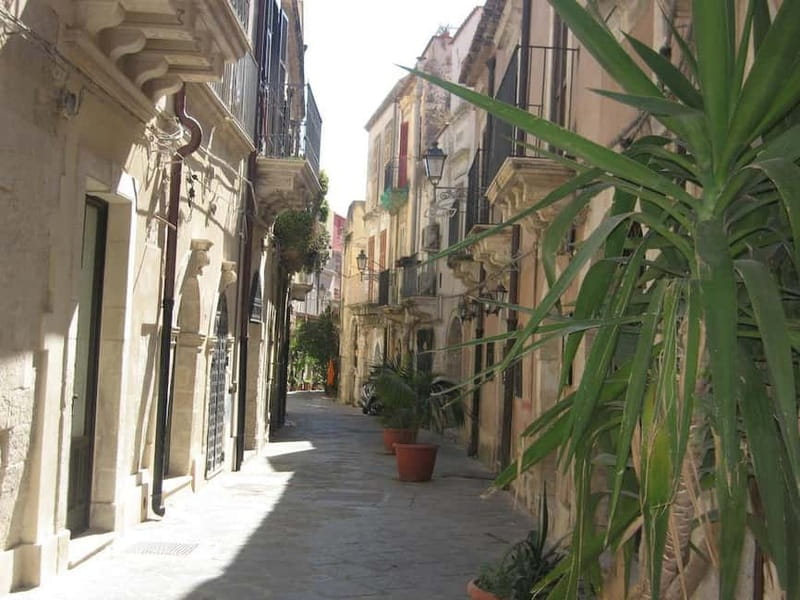 From Taormina: Syracuse Tour with lunch in Food Market - Key highlights at a glance