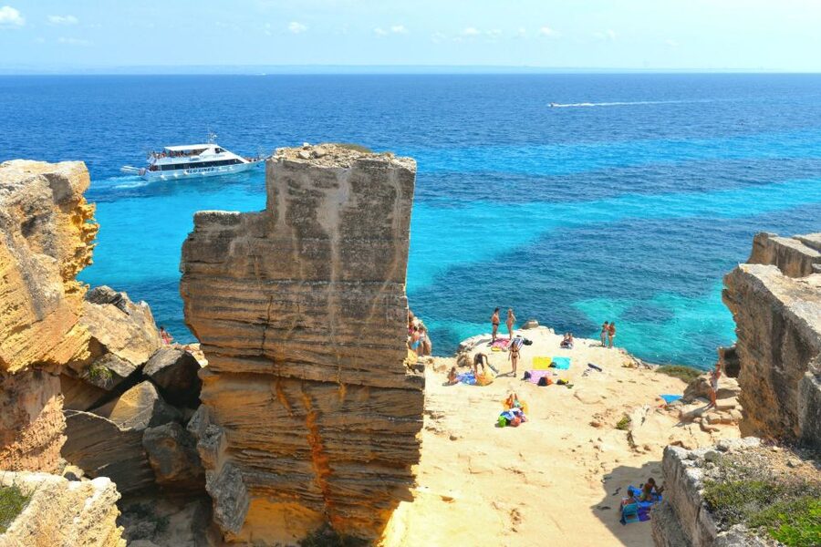 From Trapani: Cruise to Favignana and Levanzo with lunch - Quick hits you’ll care about