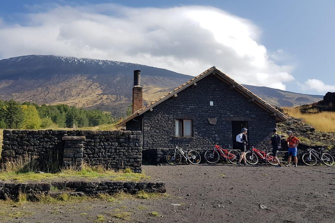 Full circuit of Etna by MTB small group - Timing and stamina: plan for a 7-hour commitment