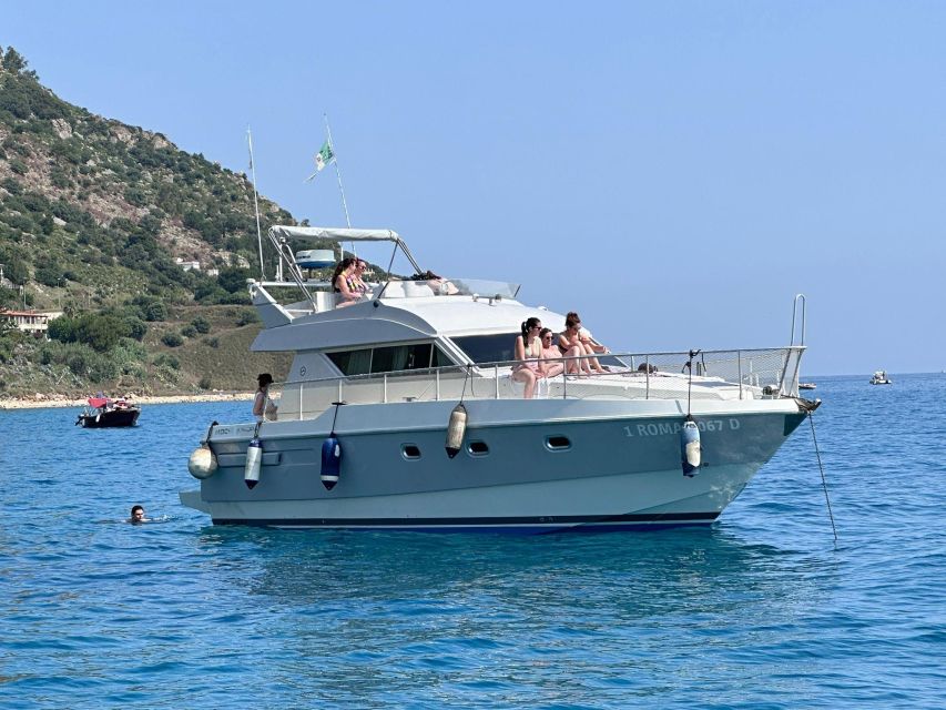 Full day boat tour in Palermo with Palermo in Boat - Lady Grace vs. Baloo: Why the Boat Size Matters