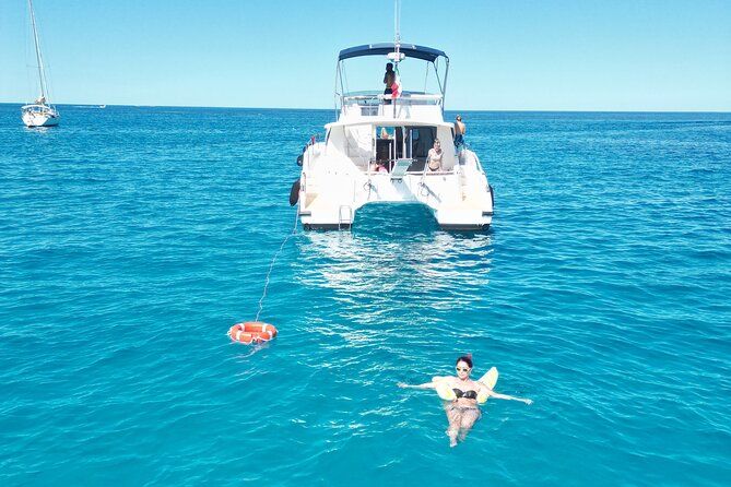 Full-day catamaran tour in Palermo: boat experience with lunch - Duration, group size, and value: is $205.59 worth it?