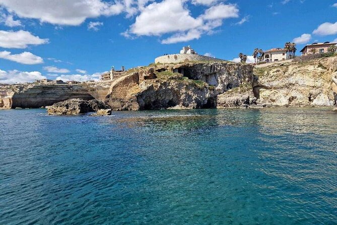 Full day cruise with lunch and aperitif at sunset - Northern Syracuse sea caves and animal-rock formations