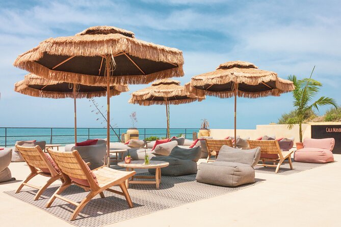 Full Day Pass to Cala Manbrù Beach Club - Location and Timing: When Cala Manbrù Is Open