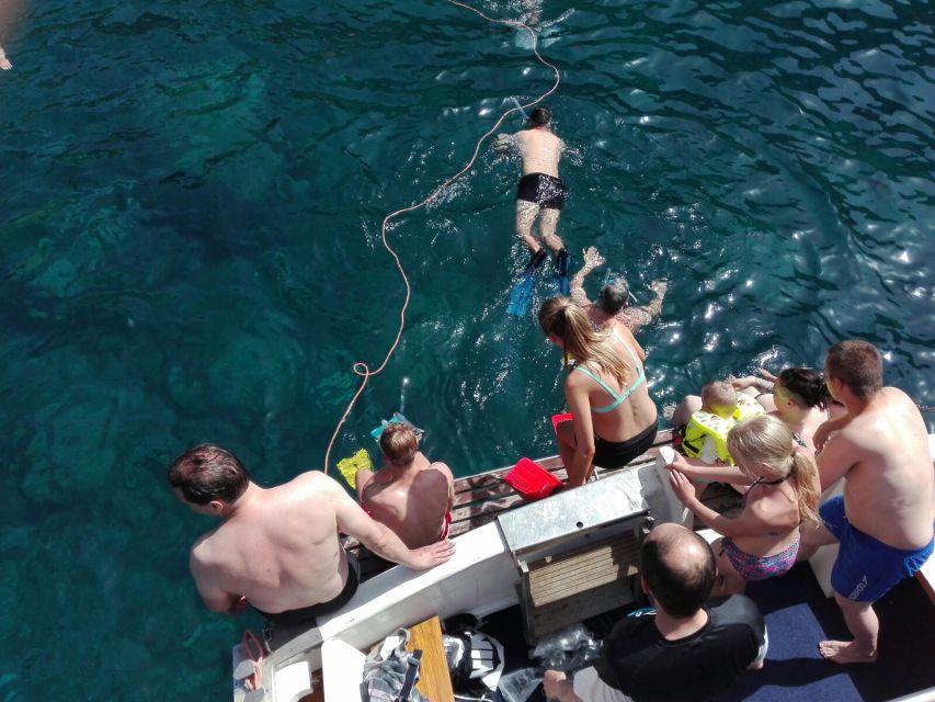 Giardini Naxos: Boat Trip Isola Bella with Snorkeling - Small Group on a Short Trip: The Comfort Factor