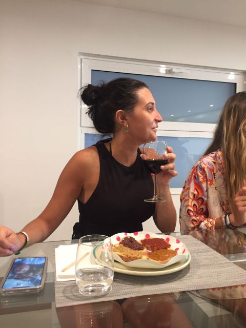 Giardini Naxos, Taormina: Etna Wine and Oil Tasting - Choosing your four Etna wines: whites, rosés, reds