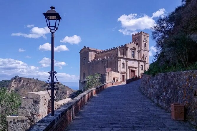 Godfather Tour - Castello degli Schiavi add-on: worth the detour if you want the standout moment