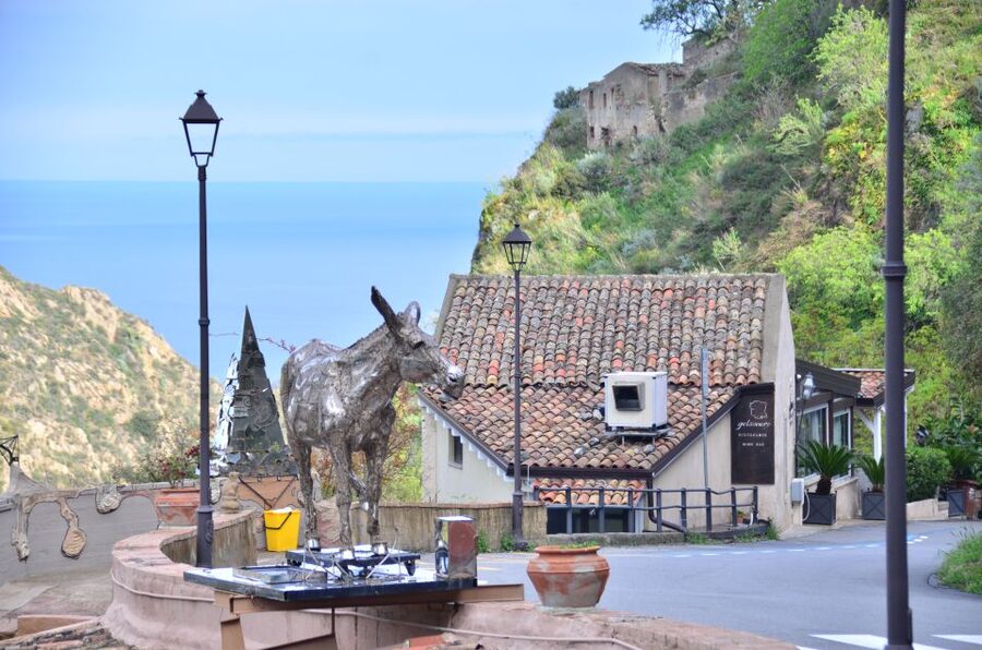 GODFATHER TOUR film's locations departure from Taormina area - Key points that make this tour worth your time
