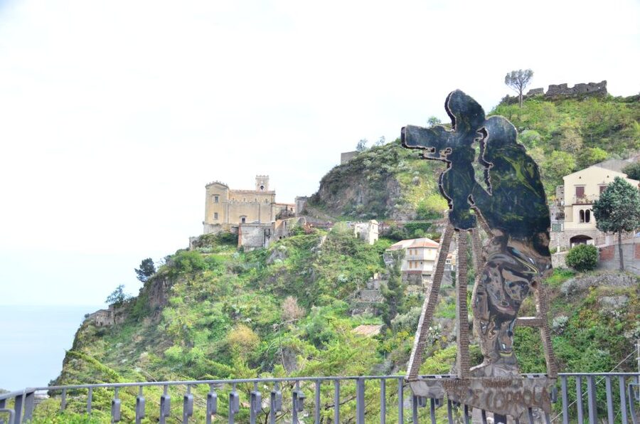 GODFATHER TOUR film's locations departure from Taormina area - Forza d’Agrò: medieval streets plus Strait of Messina views