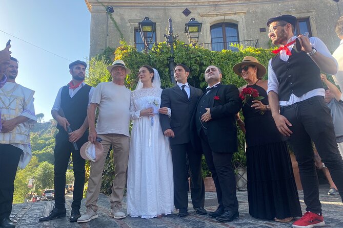 Godfather tour + possibility Sicilian food & house wine tasting - Getting picked up in Taormina without losing your morning