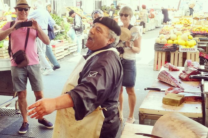 GRAND TASTE PALERMO - Artisan Food & History Walking Tour - Pace, comfort, and church dress: the real-life side of walking tours