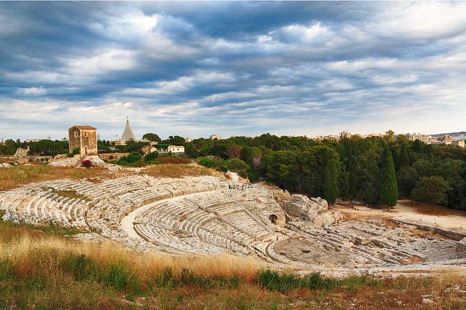 Group guided tour of the archaeological park of Neapolis - A 90-Minute Sweep Through Siracusa’s Neapolis