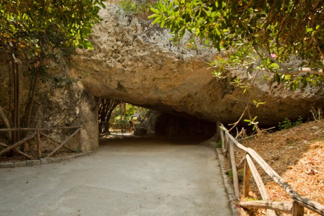 Guided tour of the Greek Theater and the Neapolis of Syracuse - Why Neapolis and the Greek Theatre feel different at 9:00 am