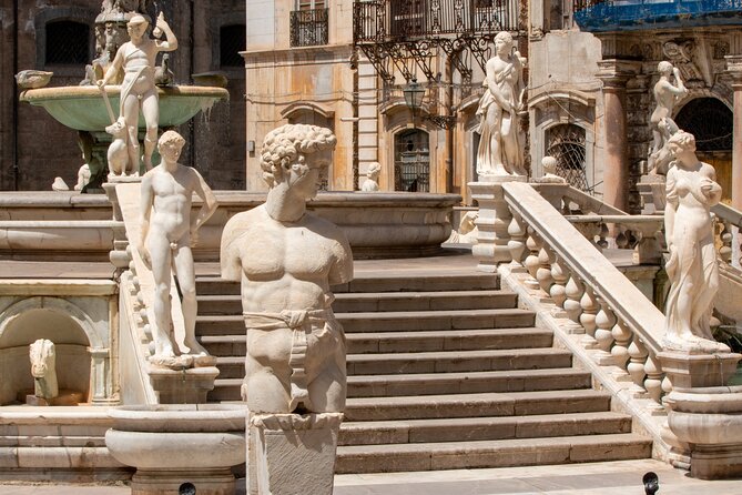Half Day Guided Tour in Palermo _ Hello, my name is Palermo! - Mercato del Capo: stalls, sellers, and Palermo’s everyday noise