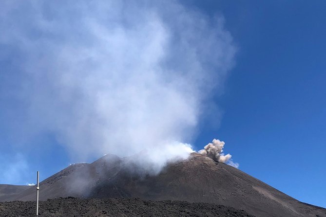 Hiking at 2900m on Mount Etna - Local produce tasting: a small stop that adds real Sicilian flavor