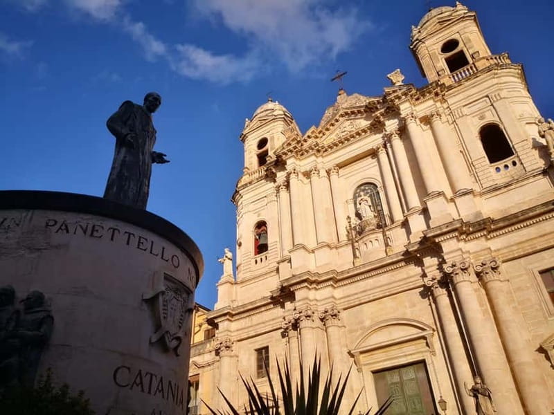 In the popular heart of Catania: from Civita to San Berillo - The Itinerary in Real Terms: A Walk With a Purpose
