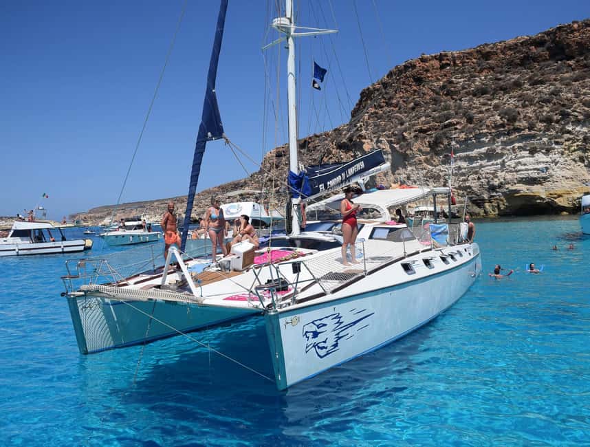 Lampedusa: Dolphin watching with aperitif at sunset - Why this Lampedusa sunset cruise works so well
