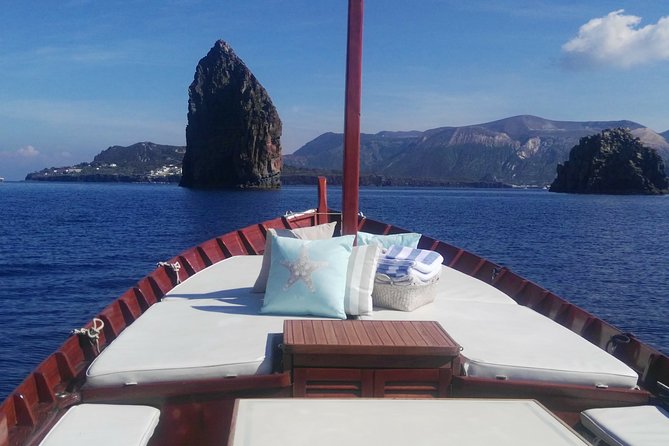 Lipari and Vulcano Private Boat Tour (7 hours) - Key Points at a Glance