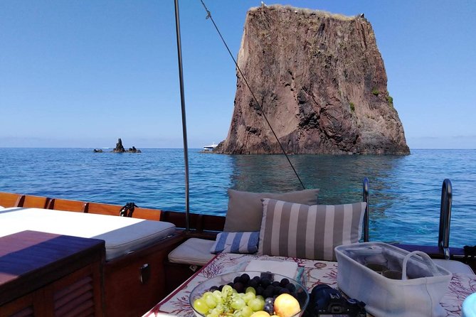 Lipari and Vulcano Private Boat Tour (7 hours) - Why This 7-Hour Lipari and Vulcano Boat Day Works