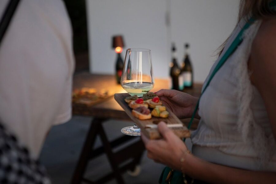LIPARI WINERY - SUNSET WINE TASTING - The pairing matters: Mt. Etna olive oil, island cheeses, and homemade bread
