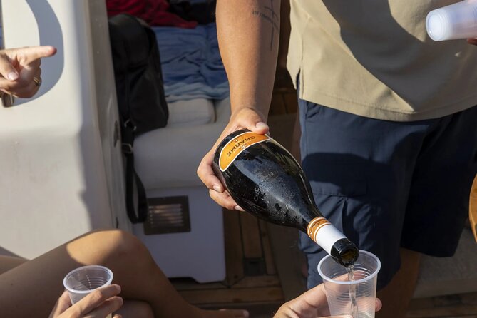 Luxury Tour Aegadian Islands: Favignana Levanzo with Lunch from Trapani - Drinks, aperitivo, and the small touches that add up