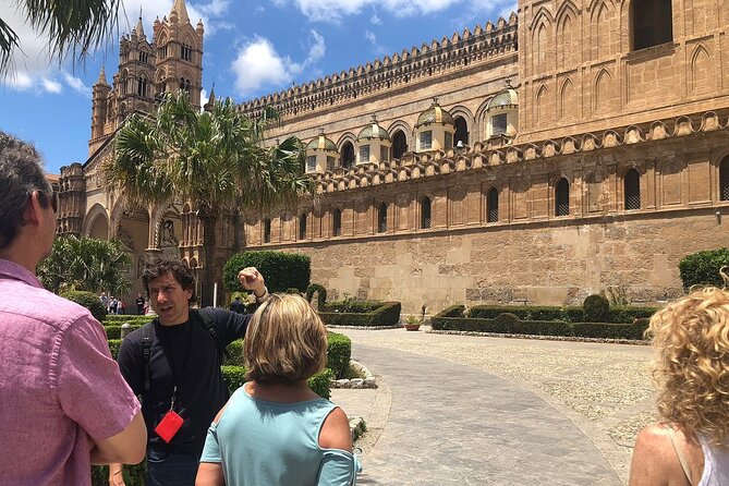 Markets and Monuments: Walking Tour in the Center of Palermo - Quattro Canti and Fontana della Vergogna: Baroque at Street Level