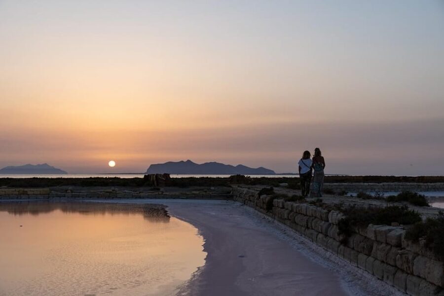 Marsala Wellness on the Isola Lunga Salt Pans with Aperitif - Pink salt pans and a real aperitif: the big-picture feel