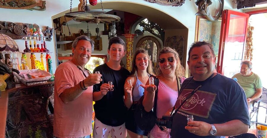 Messina: Ionian Coast Private Day Trip with Cannoli Tasting - Taormina’s Balcony: Views Over Isola Bella and the Cliffside