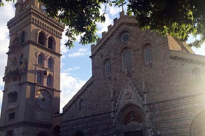 Messina to Taormina Low Cost Transfer - Your Taormina drop-off at Porta Catania: where your walking day begins