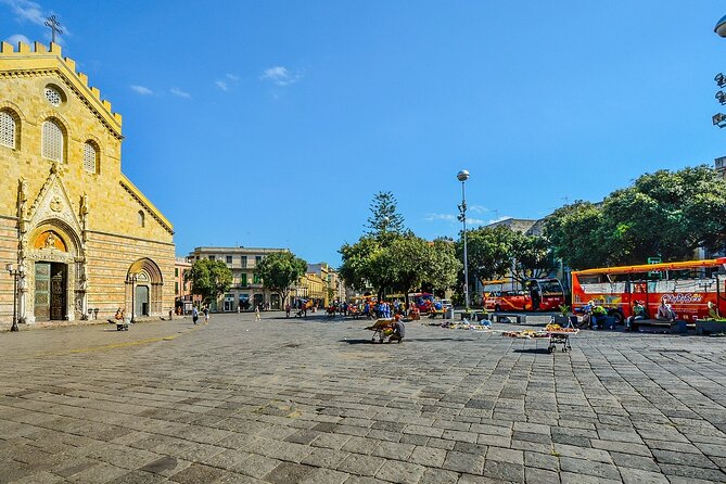 Messina Walking Tour: Explore Top Sights & Hidden Gems - Stop 2: Fontana di Nettuno and Messina’s sea-story