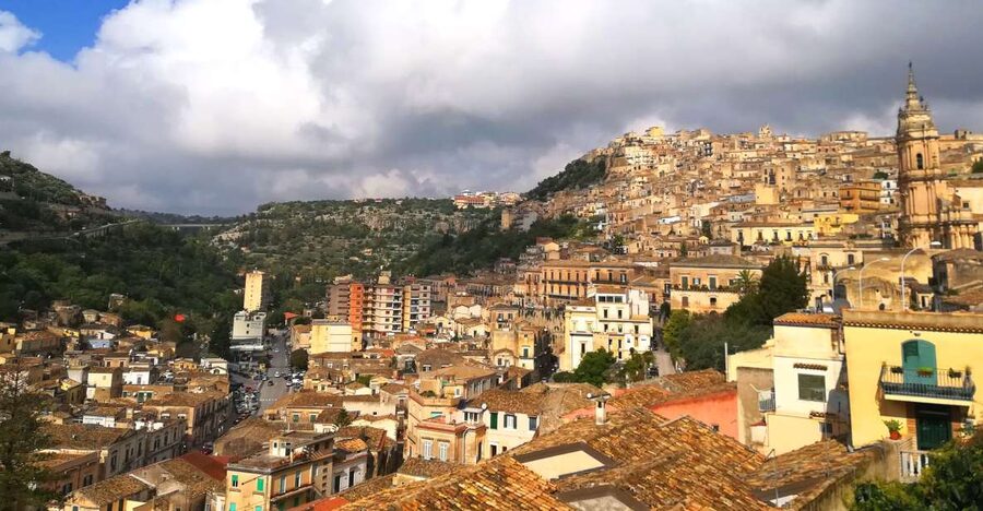 Modica private tour: the chocolate town in Sicily - Cathedral of San Giorgio: 254 Steps, Hanging Gardens, and Amber Sunset Light