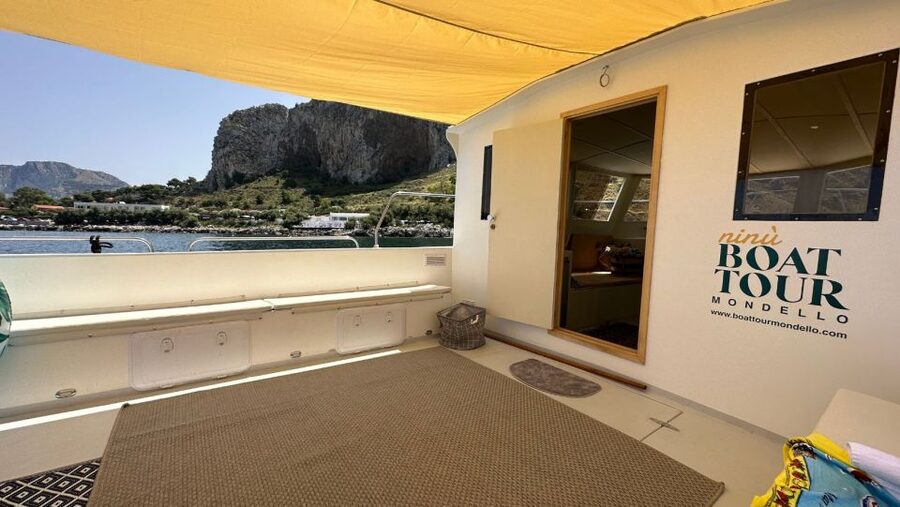 Mondello: 4-Hour Coastal Boat Tour with Aperitif & Swimming - Stop-by-stop: what each swim and scenery moment is really like