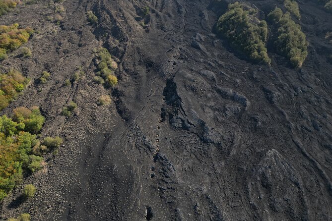 Mount Etna: All around E-bike - What you get (and what you must bring) for comfort and safety